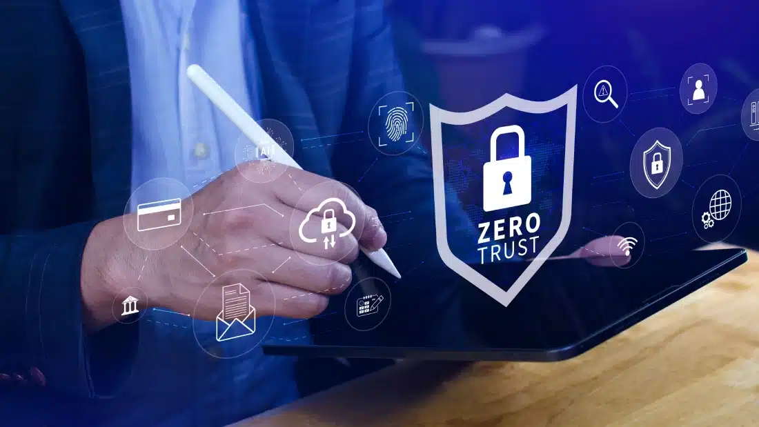 Zero Trust modell KKV-knak 2026-ban: MFA, jogosultságkezelés és hálózati szegmentálás meglévő Microsoft 365 környezetben is bevezethető.